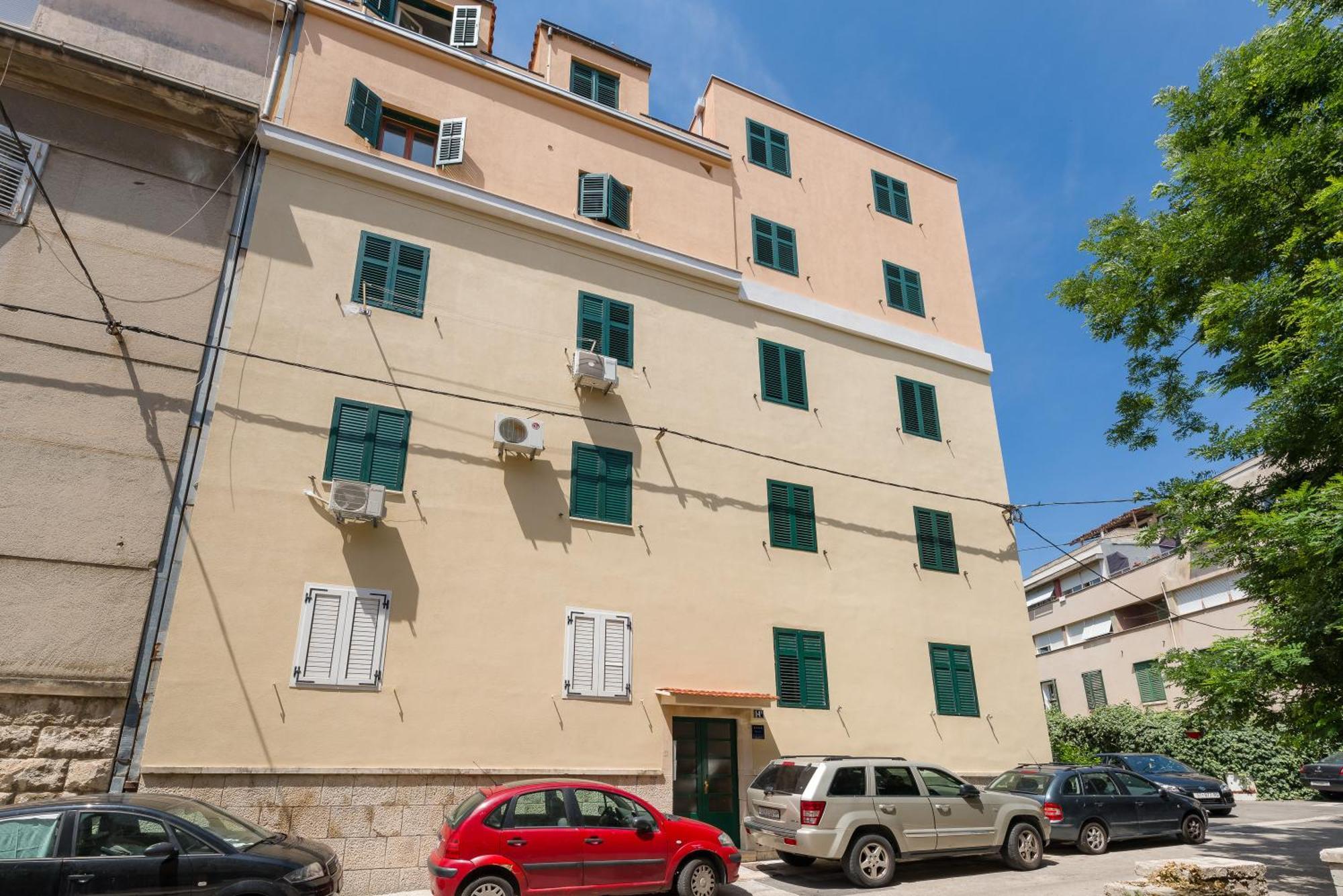 Luxury Rooms And Apartment Silente Bacvice Split Exterior photo