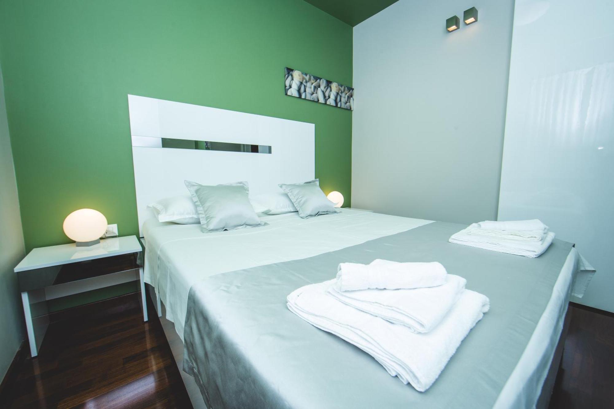 Luxury Rooms And Apartment Silente Bacvice Split Exterior photo