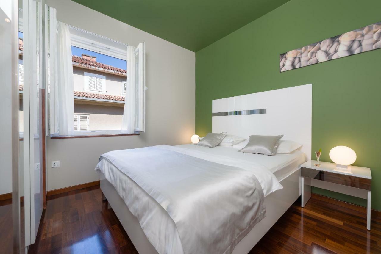 Luxury Rooms And Apartment Silente Bacvice Split Exterior photo