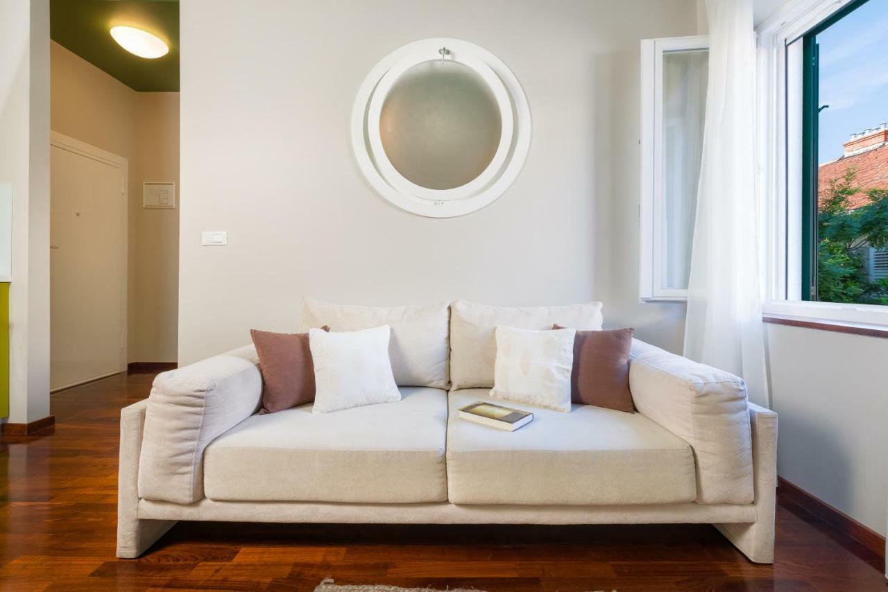 Luxury Rooms And Apartment Silente Bacvice Split Exterior photo